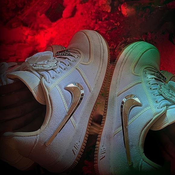 Travis Scott Air Force 1 - Picture 2 of 2